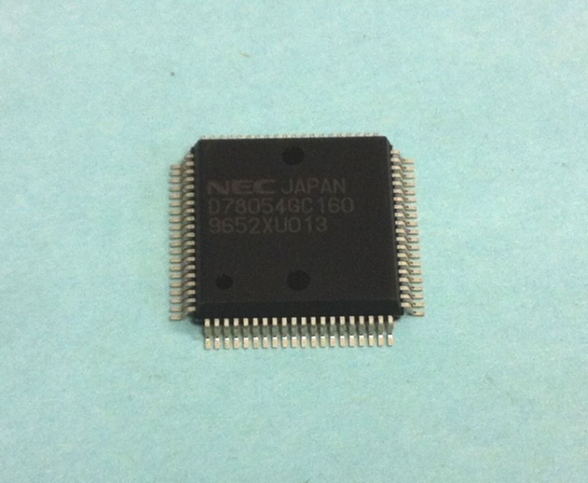 UPD78054GC160.jpg