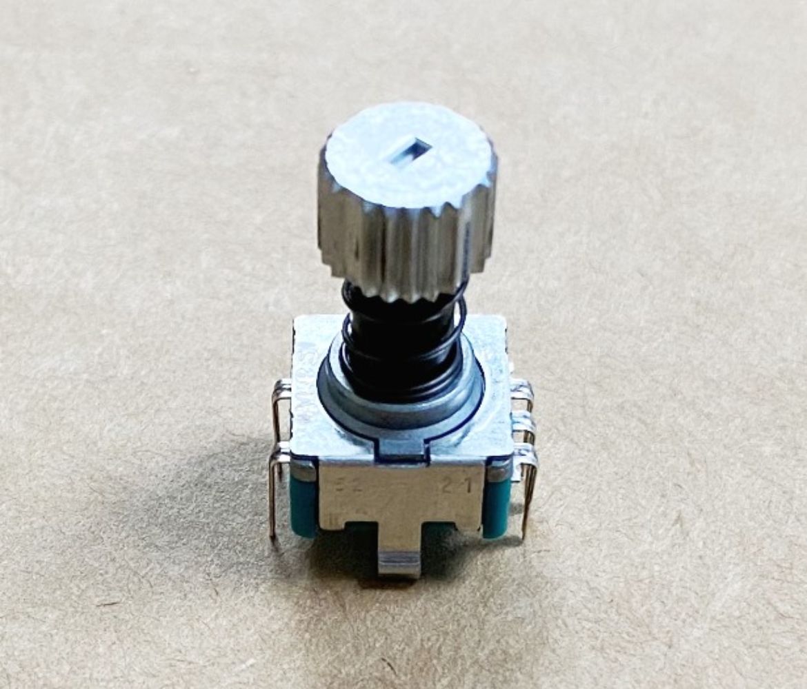 40T45624Y04.jpg