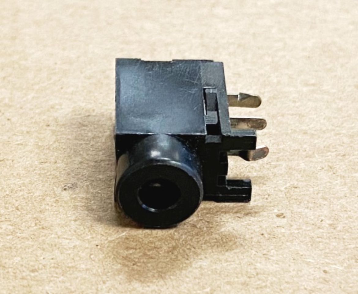 E11041415.jpg