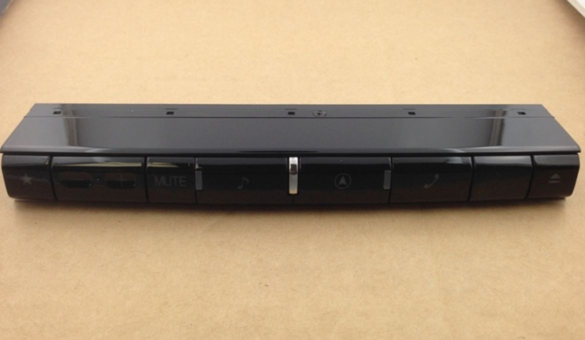 X009UPANEL.jpg