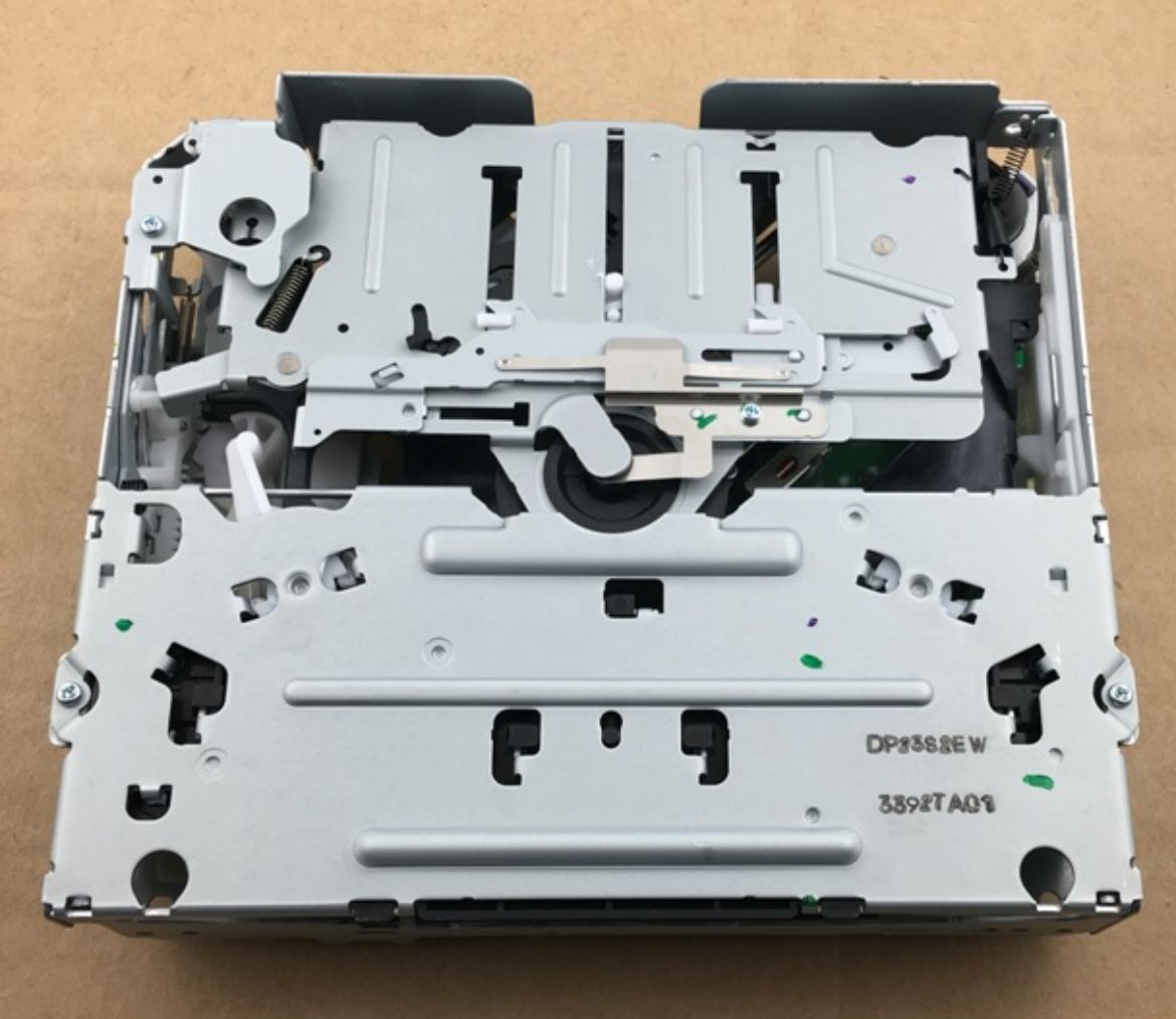 DP14832Z01.jpg