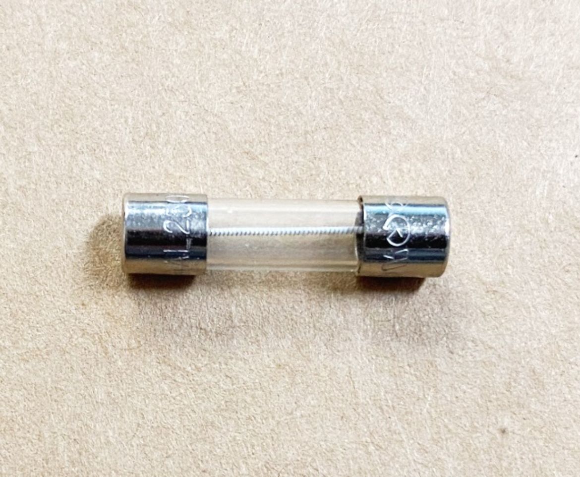 AEK1050.jpg